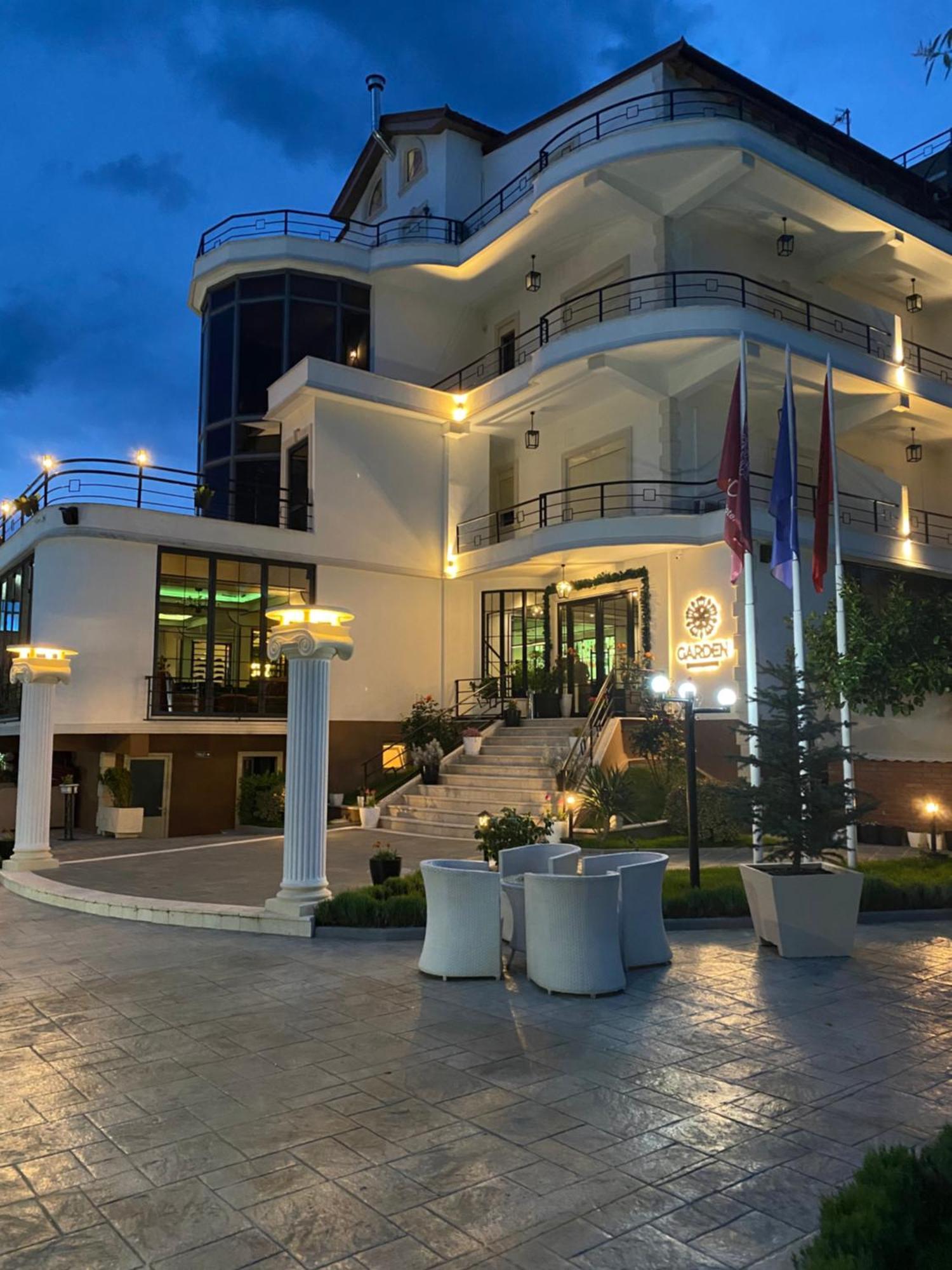 Garden Boutique Hotel Elbasan Kültér fotó